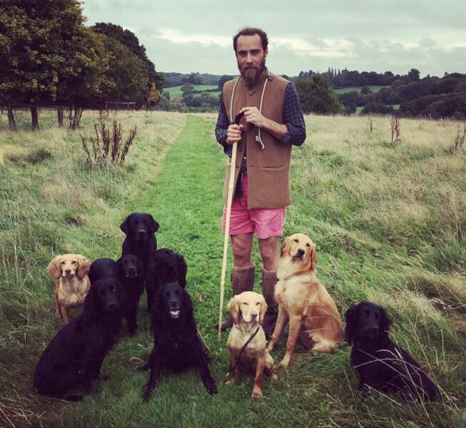 James Middleton en compagnie de ses chiens