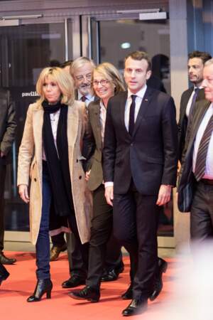 Brigitte Macron a remis le manteau nude qu'elle portait pour rencontrer Patti Smith