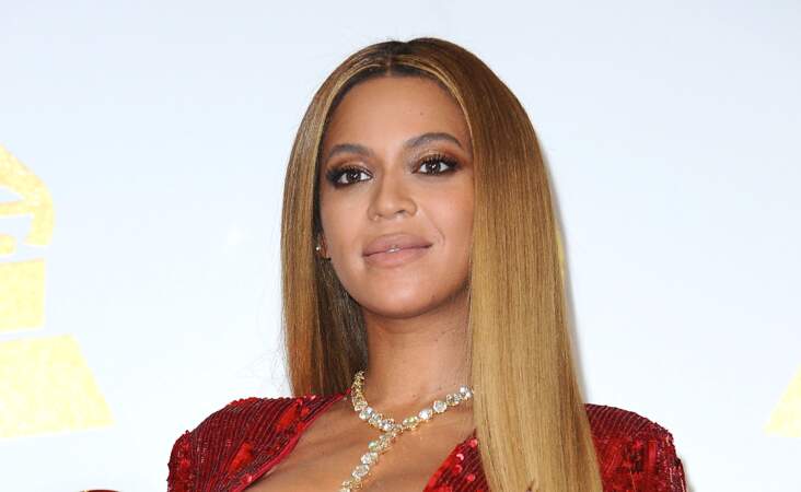 Beyoncé et ses cheveux ultra raides