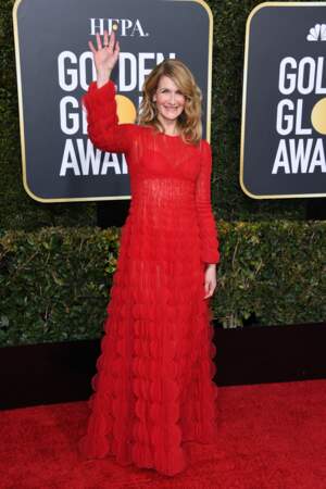 Laura Dern, en robe de la maison Valentino, sur le tapis rouge des Golden Globes, le 6 janvier 2019 à Los Angeles
