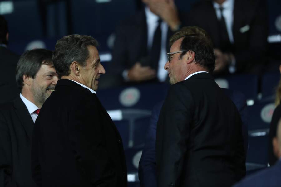 A l'issue de la rencontre, François Hollande et Nicolas Sarkozy refont le match