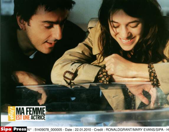 Yvan Attal et Charlotte Gainsbourg dans Ma Femme est une Actrice (2001)