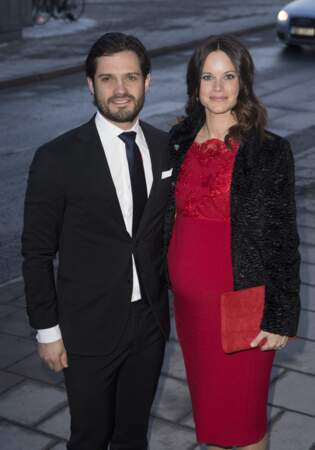 Le prince Carl-Philip et son épouse Sofia enceinte de 7 mois à l'Académie Royale des Arts de Suède