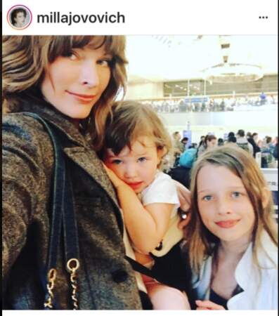 Milla Jovovich et ses filles, Ever Gabo et Dashiel Edan