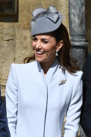 Comme le veut la tradition, Kate et William ont attendu l'arrivée de la reine, ce 21 avril 2019