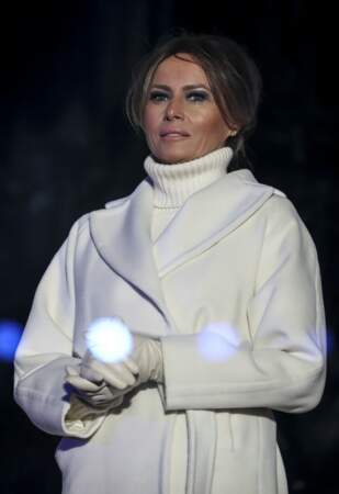 Melania Trump d'une élégance folle avec son manteau blanc impeccable signé Max Mara