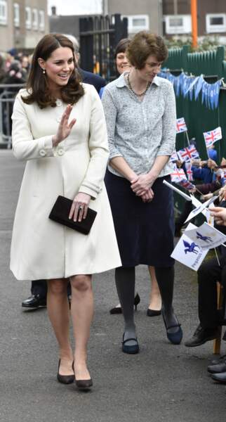 Kate Middleton porte un manteau crème signé JoJo Maman Bébé déjà porté pour Charlotte