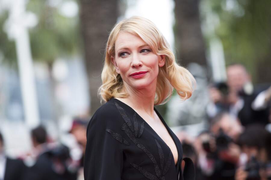 Cate Blanchett lors de la montée des marches du film "Sicario" à Cannes le 19 mai 2015