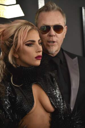 Lady Gaga sur le tapis rouge des Grammys, à Los Angeles