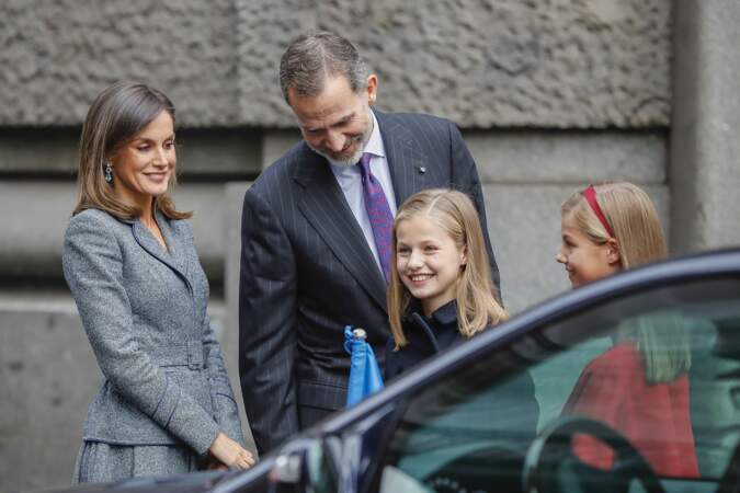 Leonor pour son 13e anniversaire, ici avec le roi Felipe VI, Letizia Ortiz et leurs filles et sa soeur Sofia
