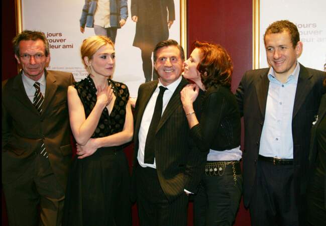Aux côtés de Patrice Leconte, Daniel Auteuil et Dany Boon lors de la première de "Mon Meilleur Ami" (2006)