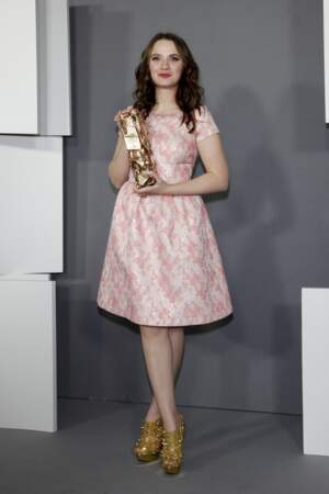 Sara Forestier, ravissante dans une robe baby doll signée Fendi, reçoit le César de la meilleure actrice en 2011
