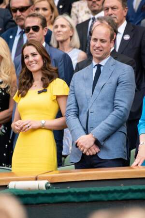 Kate Middleton laisse vivre ses cheveux naturellement ondulés