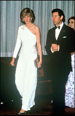 Lady Diana et le Charles III assistent à la première du film "Octopussy", à Londres, en 1983.