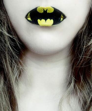 Une bouche Batman 