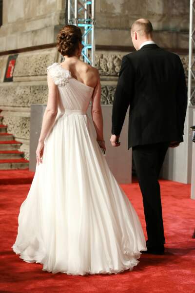 Kate Middleton est apparue ultra glamour à la 72ème cérémonie des BAFTA aux côtés du prince William