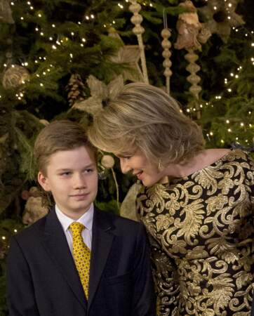 La reine Mathilde de Belgique et son fils, le prince Gabriel 