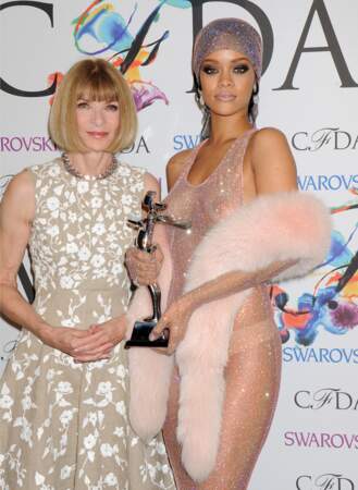 Rihanna au côté de la prêtresse de la mode, Anna Wintour