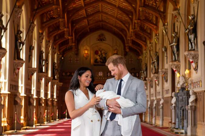Le duc et la duchesse de Sussex leur bébé dans les bras