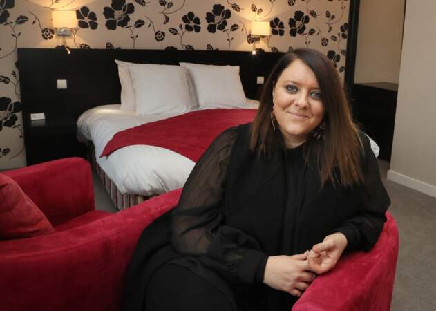 Aurélie Cabrel, dans une des chambres de l'hôtel restaurant "Le Square" à Astaffort