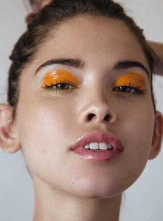 Les yeux glossy orange fluo