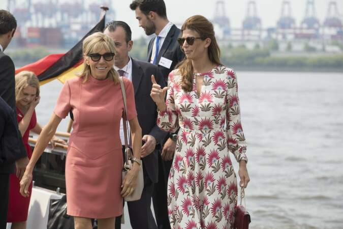 Une version rose au motif légèrement différent sur la poitrine pour le G20 à Hambourg