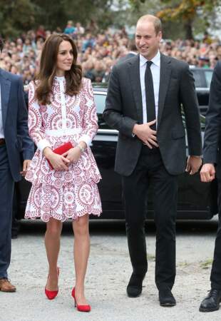 Princesse Kate so chic avec son look clin d'oeil au drapeau du Canada