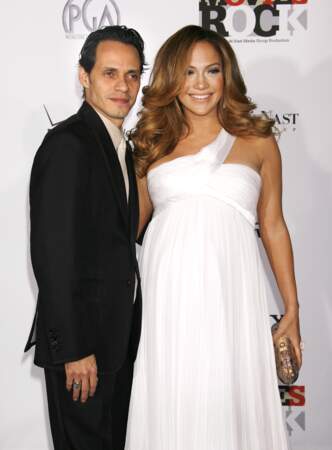 Jennifer Lopez enceinte de ses jumeaux et sublime en décembre 2007
