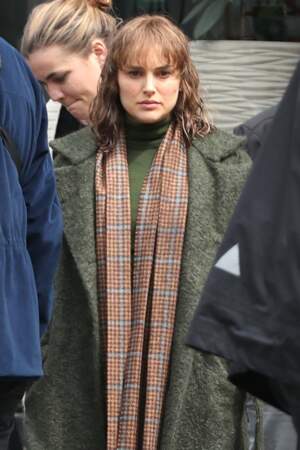 Natalie Portman en tournage à Londres, le visage sérieux, déjà dans son rôle ? 