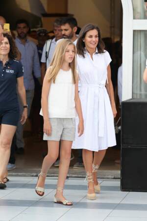 Letizia d'Espagne et sa fille Sofia, à Palma de Majorque le 1er aout 2019