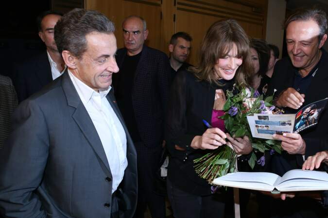 Carla Bruni-Sarkozy et Nicolas Sarkozy, après le concert de la chanteuse