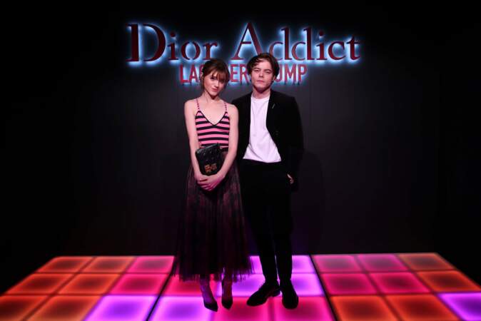 Natalia Dyer et Charlie Heaton, le couple cute de Strangers Things, très chics pour Dior