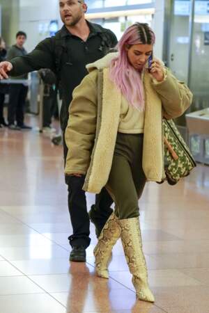 En décembre, Kim Kardashian a créé la nouvelle collec­tion de Yeezy, avec son époux Kanye West