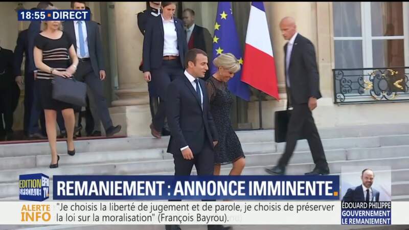 Le couple Macron très applaudi