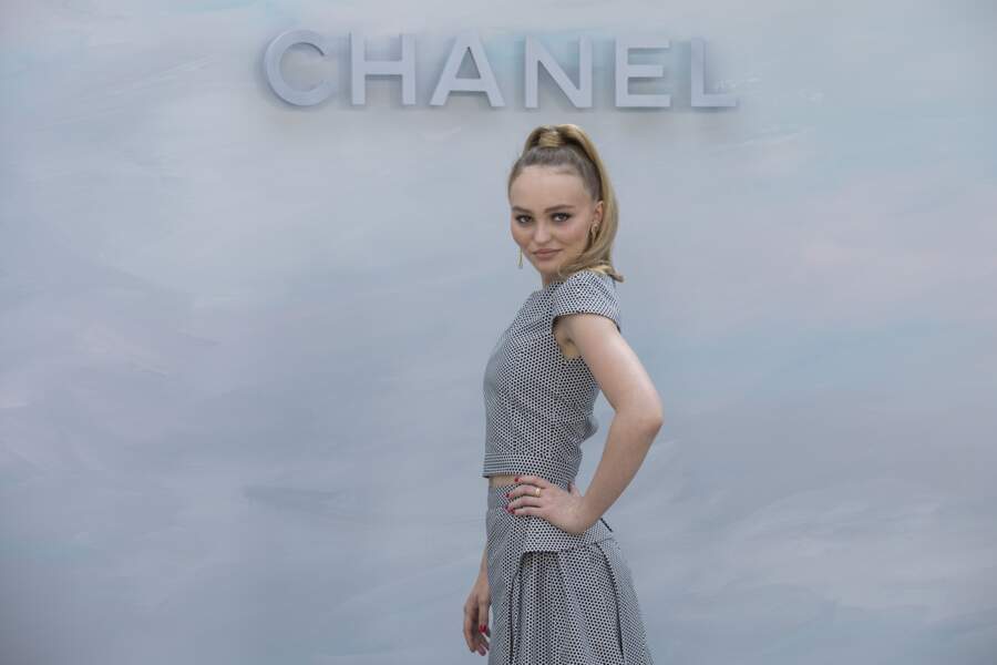 Lily-Rose Depp au photocall du 2ème défilé de mode "Chanel"
