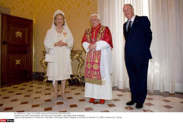 La reine Paola et le roi Albert II de Belgique avec le pape Benoit XVI