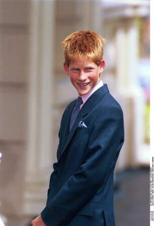 Le prince Harry lors des 99 ans de la reine mère Elizabeth, à Londres en 1999