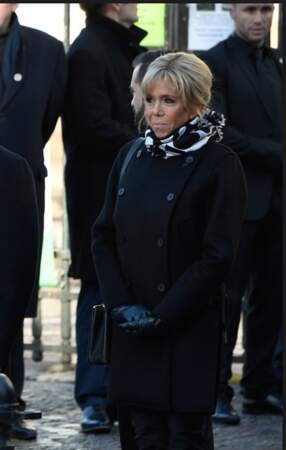 Brigitte Macron en total look Louis Vuitton à la cérémonie d'adieu à Johnny Hallyday 
