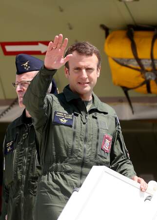 Le président de la République Emmanuel Macron en visite à la base aérienne 125 d'Istres, le 20 juillet 2017