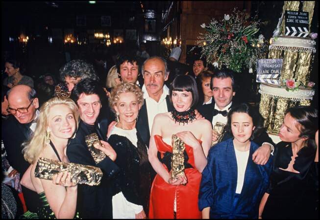 Catherine Mouchet (récompensée pour le film "Thérèse") lors de la soirée des César au Fouquet's en 1987