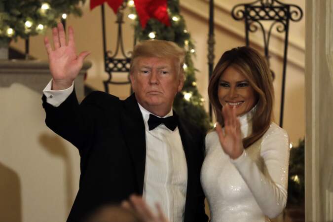Melania Trump sophistiquée dans une robe à sequins blanche griffée Céline