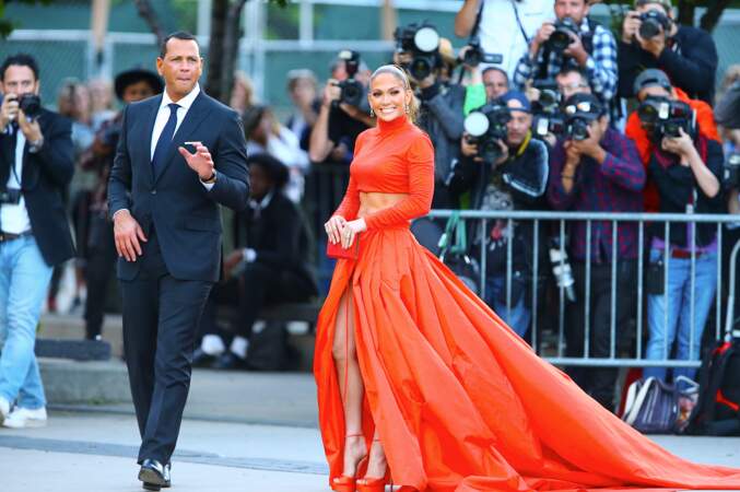 Avec cette robe, Jennifer Lopez a fait sensation à la soirée CFDA Fashion Awards ce 3 juin