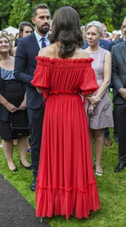 Kate Middleton dans les jardins de l'ambassade britannique à Berlin, le 19 juillet 2017