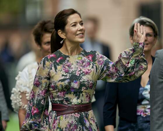 Mary de Danemark, celle dont s'inspire Kate Middleton se rend au festival des fleurs