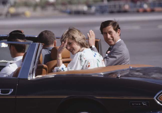 Diana et le prince Charles, lors de leur lune de miel à Gibraltar, le 1er août 1981.