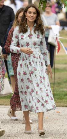 Kate Middleton, duchesse de Cambridge, inaugure le jardin d'enfants lors du festival "Back to Nature" à Wisley