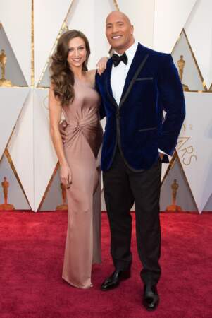 Dwayne Johnson et sa femme Lauren Hashian très amoureux.