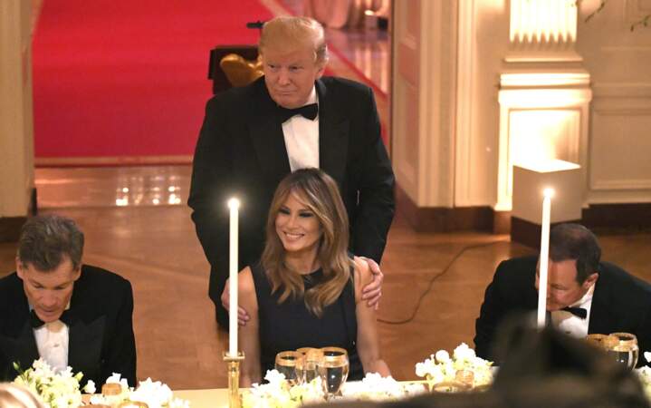 Donald Trump très tendre avec sa femme Melania, à la Maison Blanche, le 15 mai 2019.