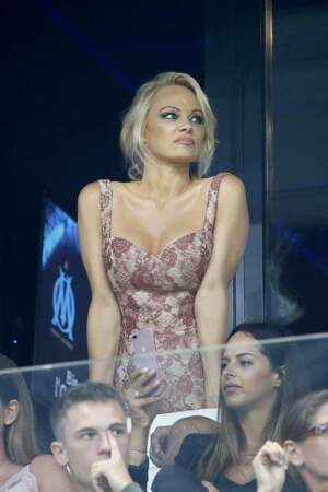 Pamela Anderson observait les joueurs de l'OM affronter les Slovènes