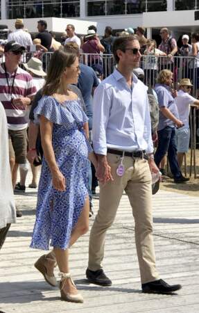 Pippa Middleton à nouveau en bleue et son mari au Goodwood Festival of Speed